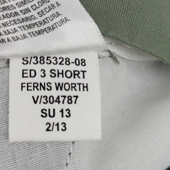 Old Navy Womens Everday Kahki Shorts Dark Green Size 14 - Picture 8 of 12